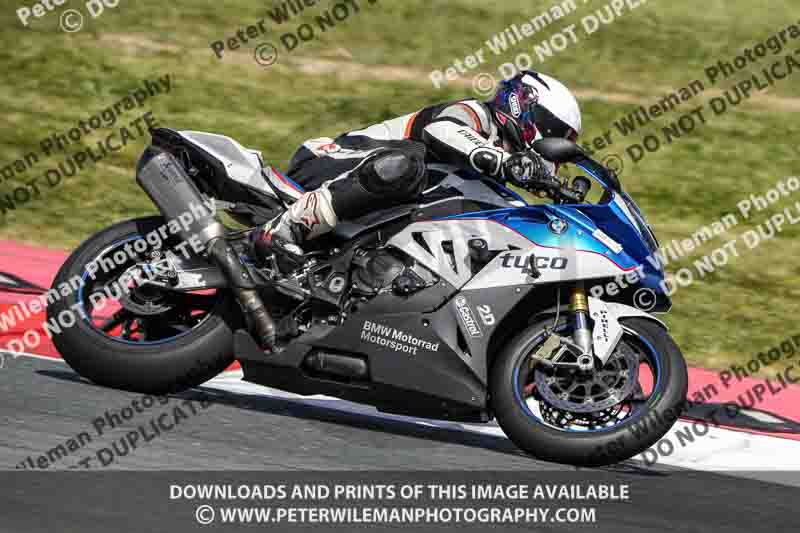 cadwell no limits trackday;cadwell park;cadwell park photographs;cadwell trackday photographs;enduro digital images;event digital images;eventdigitalimages;navarra;no limits trackdays;peter wileman photography;racing digital images;trackday digital images;trackday photos